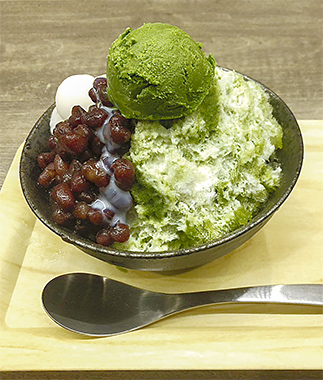 濃い抹茶金時氷